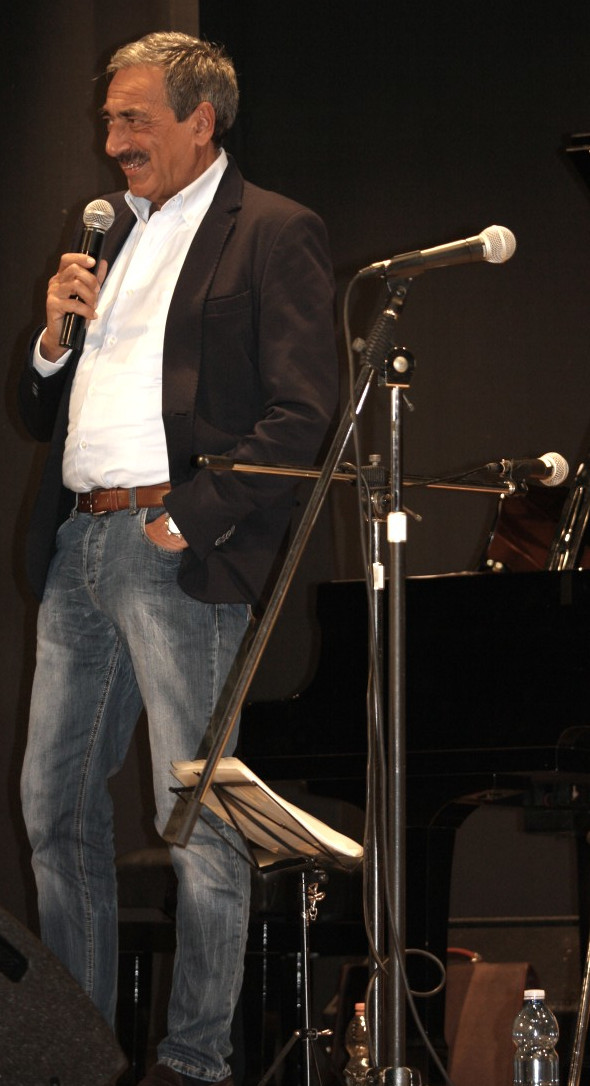 presenta la serata: Marino Bartoletti